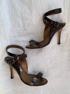 Vintage Manolo Blahnik Tortoise Patent Leather Wrap Sandals Heels Brown